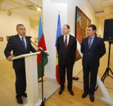 "Nostalgia, pluralia tantum": в Баку открылась выставка известного молдавского художника (ФОТО)