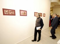 "Nostalgia, pluralia tantum": в Баку открылась выставка известного молдавского художника (ФОТО)