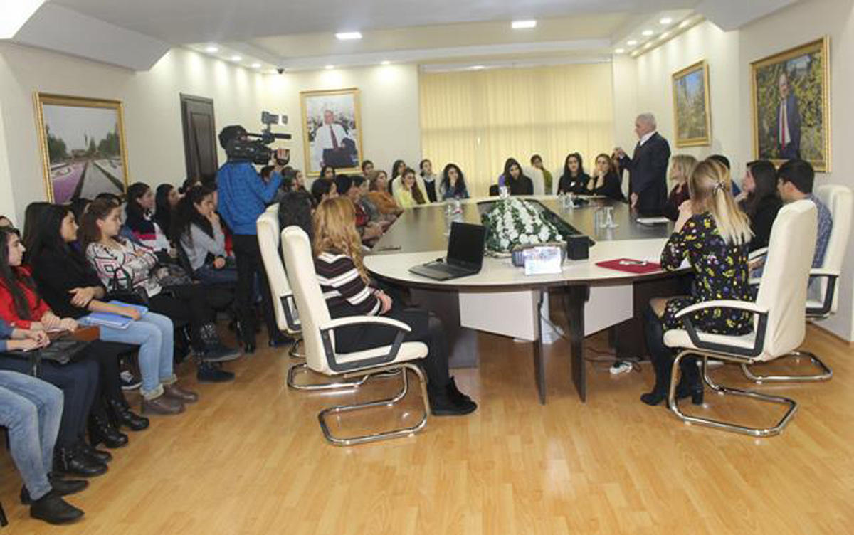 В Баку прошло мероприятие, посвященное Всемирному дню борьбы со СПИДом (ФОТО)