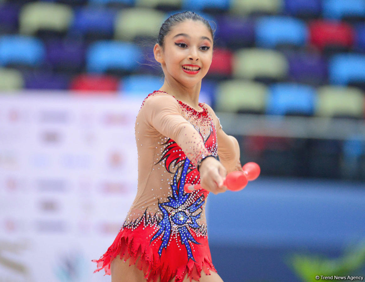Стартовал второй день соревнований XXIII Чемпионата и Первенства Баку по художественной гимнастике (ФОТО)
