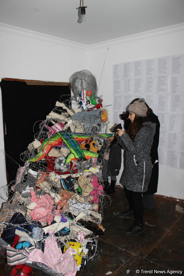 В Проектном Пространстве ARTIM открылась выставка азербайджанских и международных резидентов YARAT под названием "Каково это?" (ФОТО)