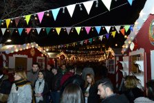 В Баку открылась благотворительная ярмарка "Холодные руки - горячее сердце" (ФОТО)