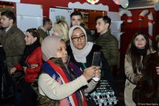 В Баку открылась благотворительная ярмарка "Холодные руки - горячее сердце" (ФОТО)