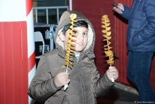 В Баку открылась благотворительная ярмарка "Холодные руки - горячее сердце" (ФОТО)