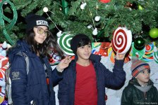 В Баку открылась благотворительная ярмарка "Холодные руки - горячее сердце" (ФОТО)