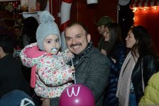 В Баку открылась благотворительная ярмарка "Холодные руки - горячее сердце" (ФОТО)