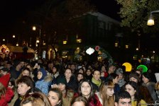 В Баку открылась благотворительная ярмарка "Холодные руки - горячее сердце" (ФОТО)