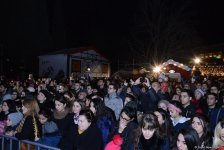 В Баку открылась благотворительная ярмарка "Холодные руки - горячее сердце" (ФОТО)