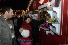 В Баку открылась благотворительная ярмарка "Холодные руки - горячее сердце" (ФОТО)