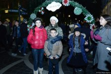 В Баку открылась благотворительная ярмарка "Холодные руки - горячее сердце" (ФОТО)