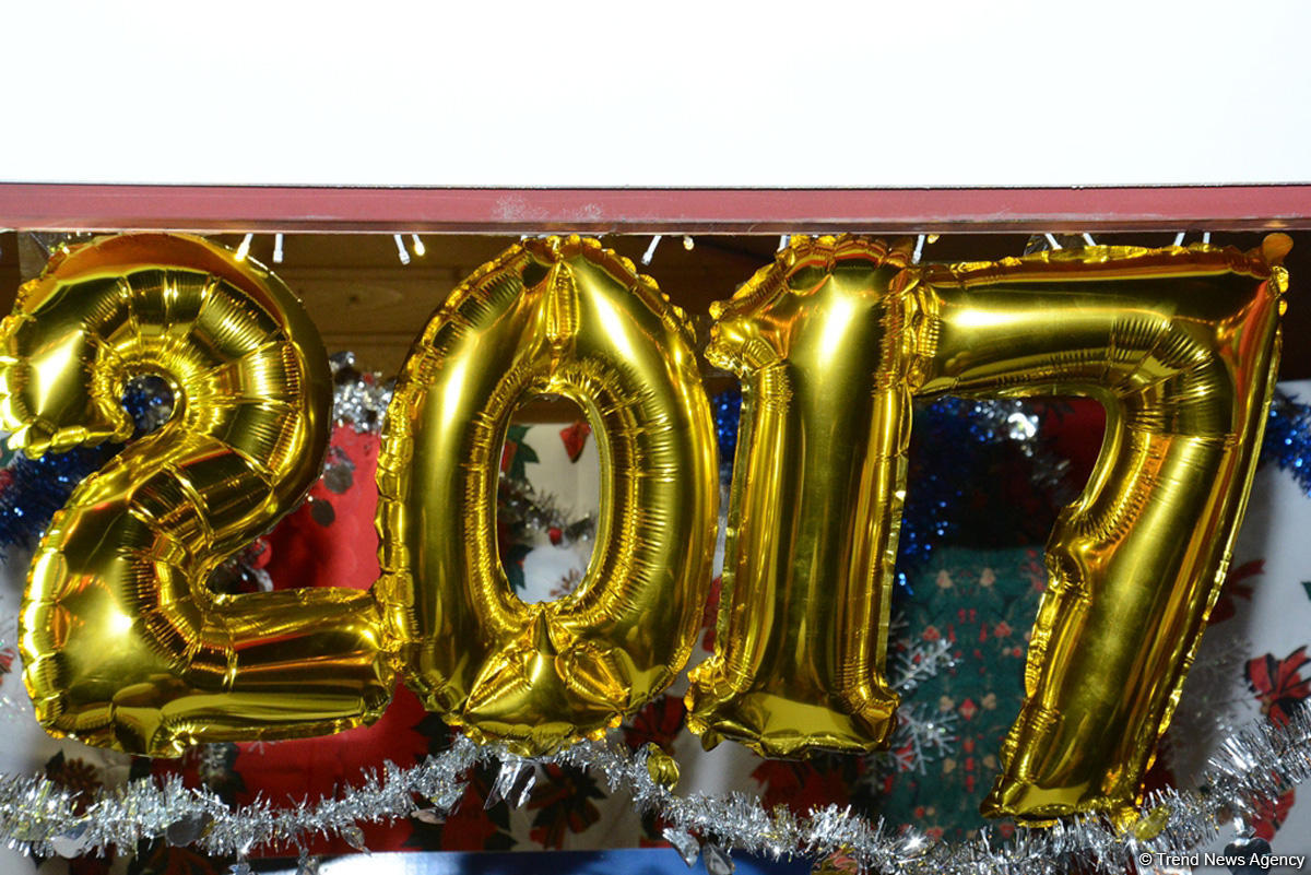 В Баку открылась благотворительная ярмарка "Холодные руки - горячее сердце" (ФОТО)