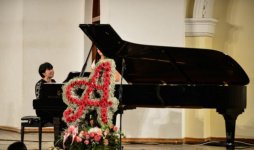 Незабываемый концерт Айгюн Бейлер "Sən elə bir zirvəsən" (ФОТО)