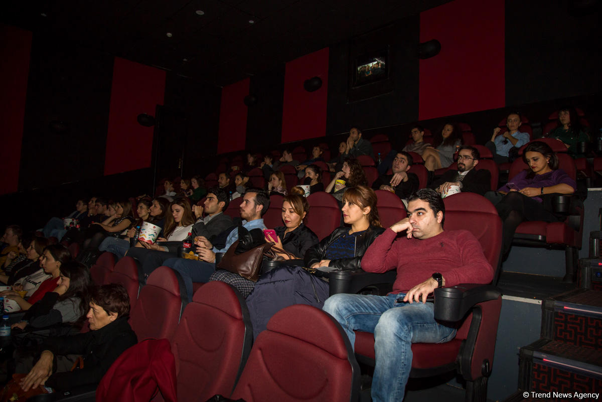 "Призрачная красота" c участием звезд Голливуда для азербайджанских журналистов (ФОТО)