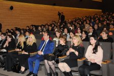 В Баку прошел вечер, посвященный 70-летию Нусрета Кесеменли (ФОТО)