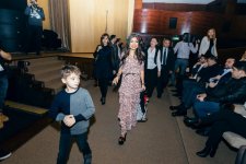 Лейла Алиева посетила детский музыкальный фестиваль эстрадной песни «Зима» (ФОТО)