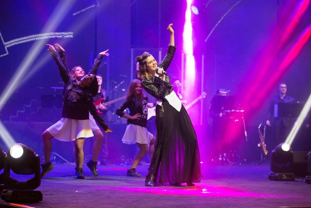 Лейла Алиева посетила детский музыкальный фестиваль эстрадной песни «Зима» (ФОТО)