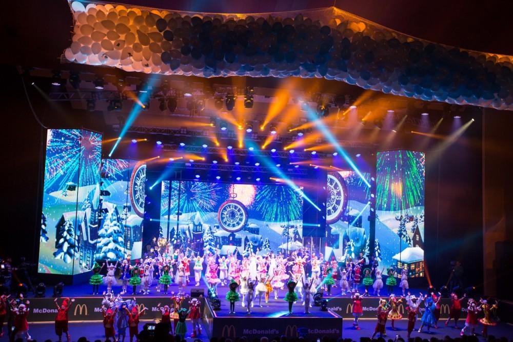 Лейла Алиева посетила детский музыкальный фестиваль эстрадной песни «Зима» (ФОТО)