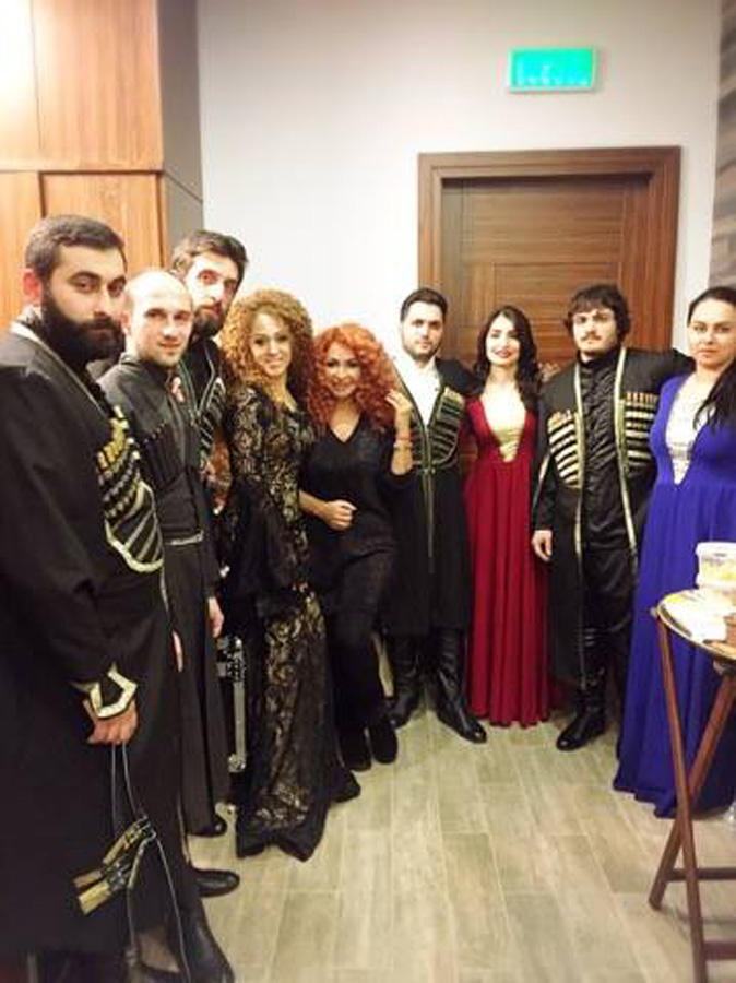 Земфира Адыгезалова и Марьям Шабанова на празднике в Казахстане (ФОТО)