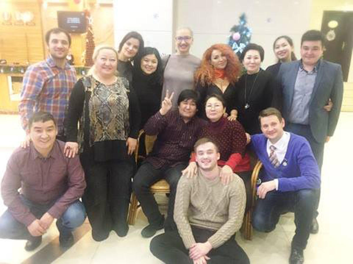 Земфира Адыгезалова и Марьям Шабанова на празднике в Казахстане (ФОТО)