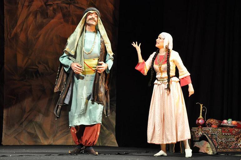 "Книга отзывов" азербайджанского театра