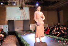 Потрясающее дефиле Тюркской национальной одежды в Баку - традиции и современность (ВИДЕО,ФОТО)