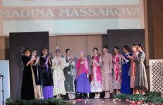 Потрясающее дефиле Тюркской национальной одежды в Баку - традиции и современность (ВИДЕО,ФОТО)