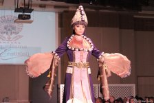 Потрясающее дефиле Тюркской национальной одежды в Баку - традиции и современность (ВИДЕО,ФОТО)