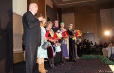 Потрясающее дефиле Тюркской национальной одежды в Баку - традиции и современность (ВИДЕО,ФОТО)