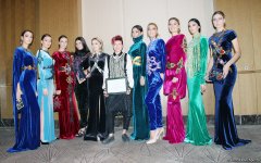 Потрясающее дефиле Тюркской национальной одежды в Баку - традиции и современность (ВИДЕО,ФОТО)