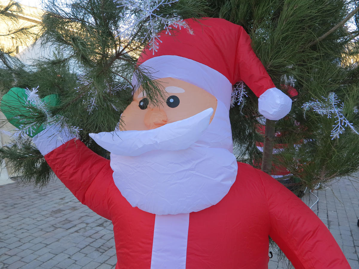 Новогодняя ярмарка в Баку – поездка в Стамбул, самое лучшее письмо Деду Морозу (ФОТО)