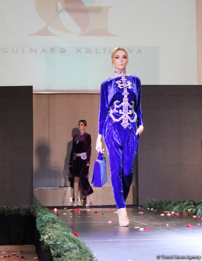 Потрясающее дефиле Тюркской национальной одежды в Баку - традиции и современность (ВИДЕО,ФОТО)