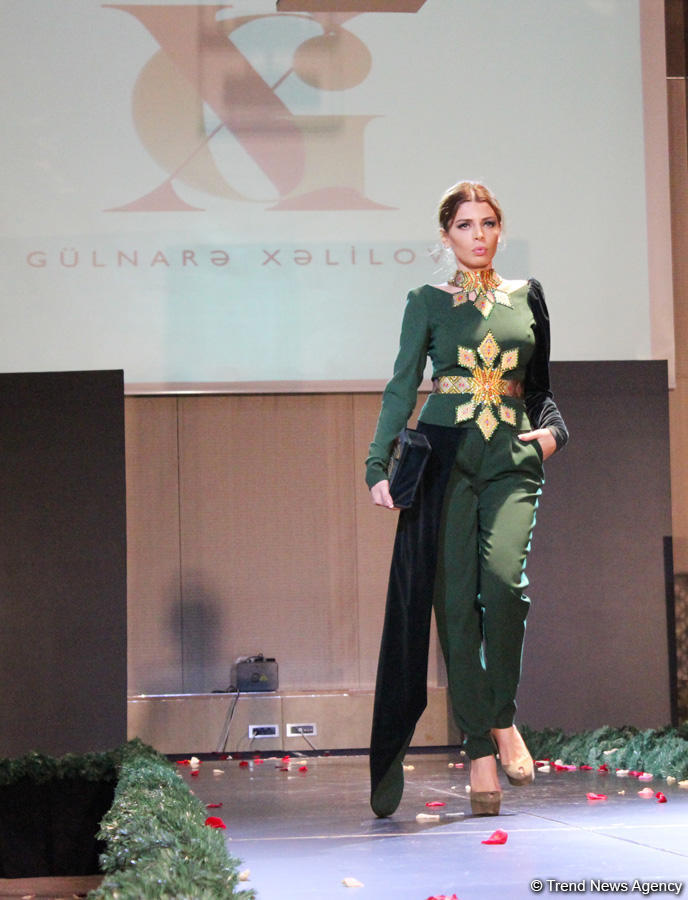 Потрясающее дефиле Тюркской национальной одежды в Баку - традиции и современность (ВИДЕО,ФОТО)