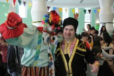 Популярные исполнители порадовали воспитанников Центра  реабилитации лиц с синдромом Дауна (ФОТО)