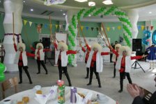 Популярные исполнители порадовали воспитанников Центра  реабилитации лиц с синдромом Дауна (ФОТО)