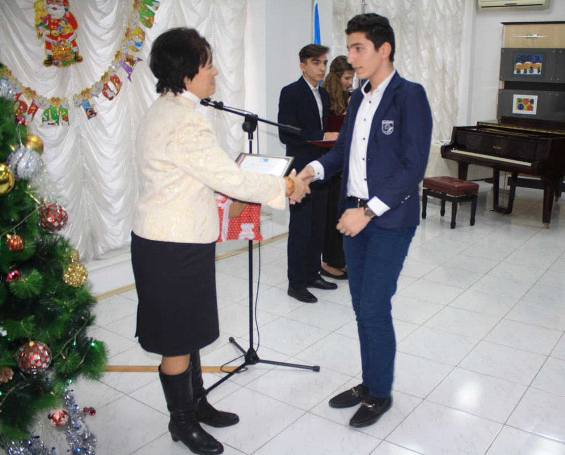 В Баку прошла церемония награждения победителей проектов РИКЦ (ФОТО)