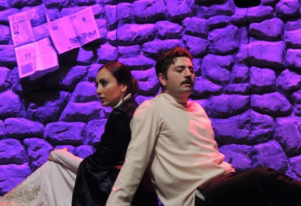 Потрясающая история любви и надежды Али и Нино в театре (ФОТО)