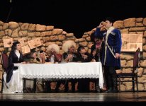 Потрясающая история любви и надежды Али и Нино в театре (ФОТО)