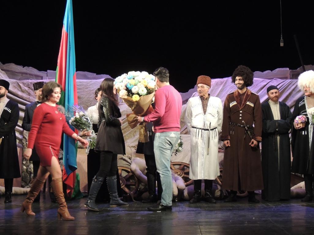 Потрясающая история любви и надежды Али и Нино в театре (ФОТО)