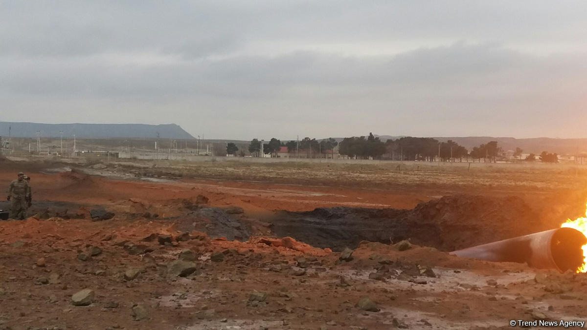 Взрыв на газопроводе в Баку (ФОТО)