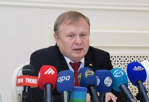 Азербайджан и Беларусь намерены увеличить экспорт техники и запчастей в третьи страны - посол (ФОТО)