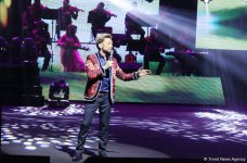 45-летний фейерверк эмоций Фаига Агаева в праздничном вечере F.A Made in Azerbaijan (ФОТО)