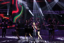 45-летний фейерверк эмоций Фаига Агаева в праздничном вечере F.A Made in Azerbaijan (ФОТО)