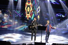 45-летний фейерверк эмоций Фаига Агаева в праздничном вечере F.A Made in Azerbaijan (ФОТО)