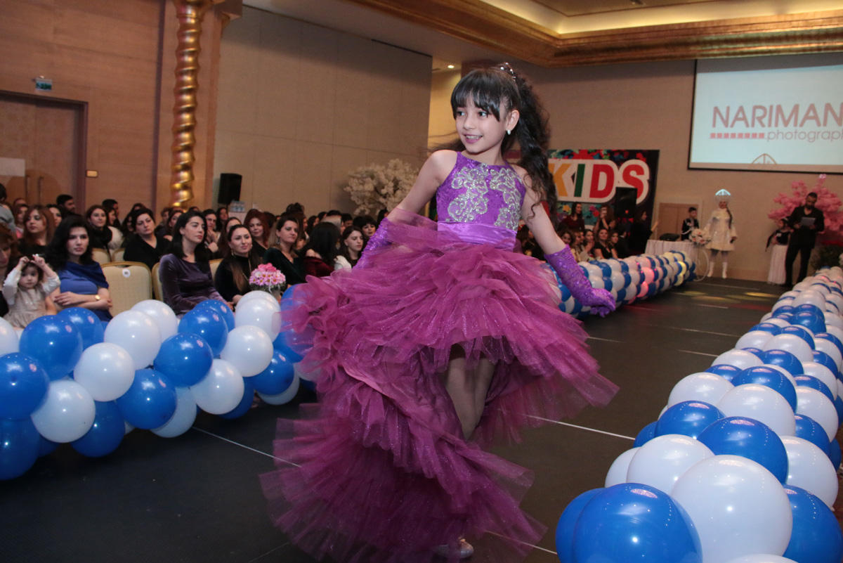 В Баку прошел вечер моды, посвященный Новому году (ФОТО)