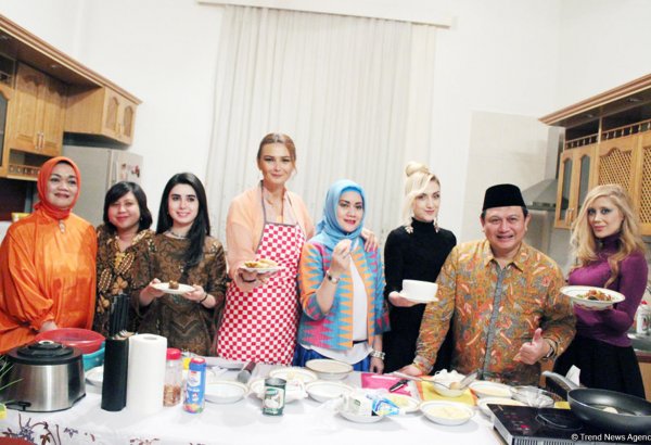 Вечер дружбы Азербайджан-Индонезия: национальные блюда, музыка, подарки (ФОТО)