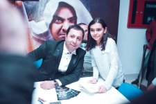 "Naxox" в Гяндже: известные актеры встретились с поклонниками (ФОТО)