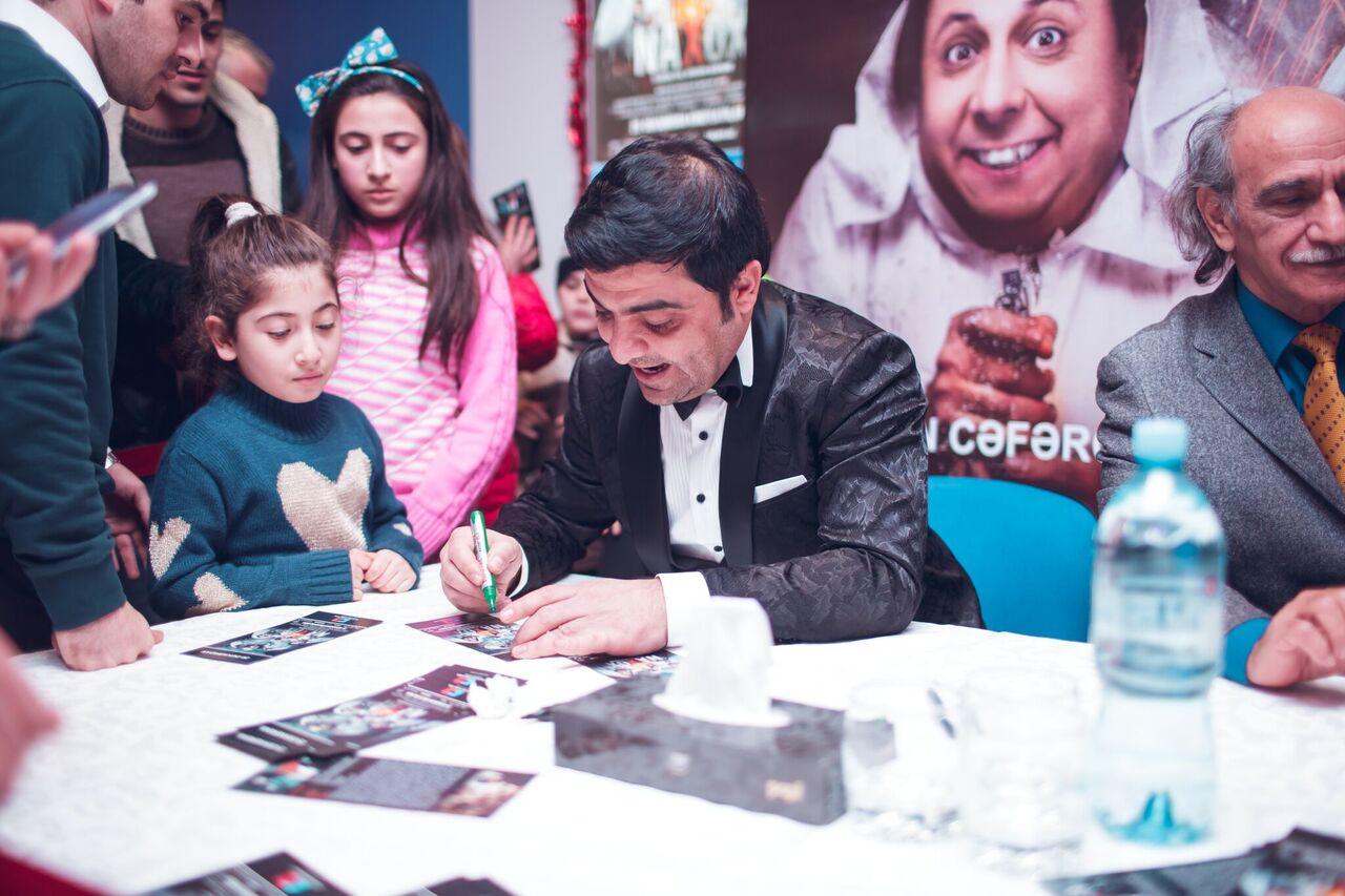 "Naxox" в Гяндже: известные актеры встретились с поклонниками (ФОТО)