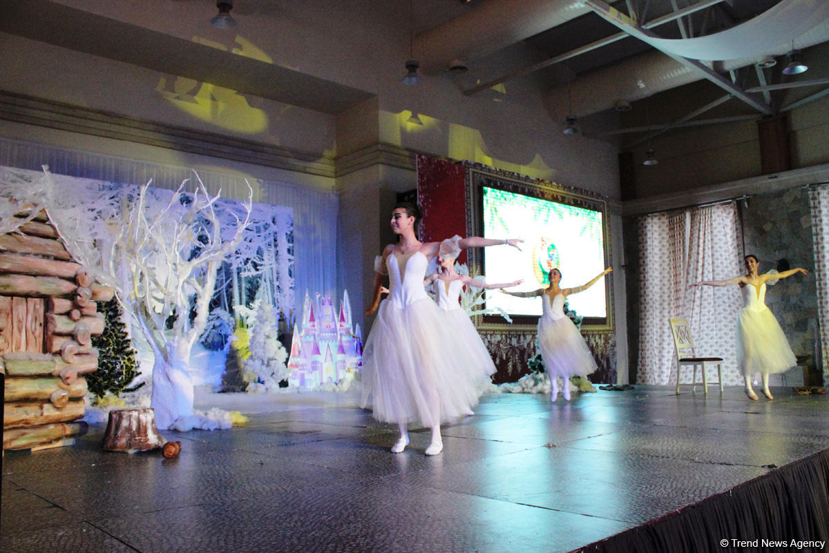 Новогоднее детское шоу  в Elite Events Hall (ФОТО)