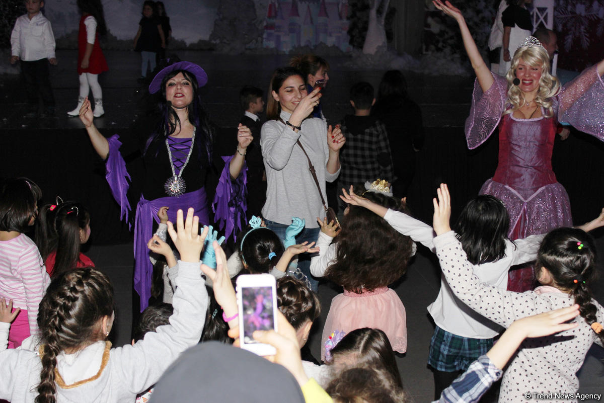 Новогоднее детское шоу  в Elite Events Hall (ФОТО)