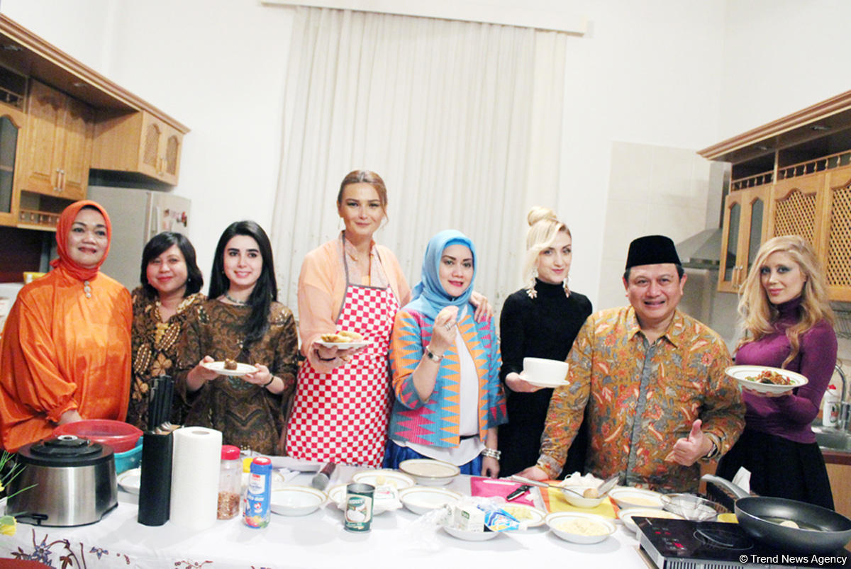 Вечер дружбы Азербайджан-Индонезия: национальные блюда, музыка, подарки (ФОТО)